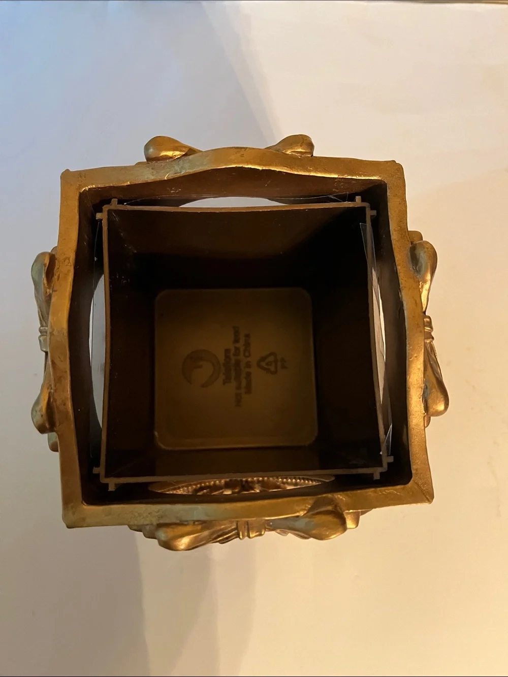 Vintage Teleflora gold hornet photo cube planter box